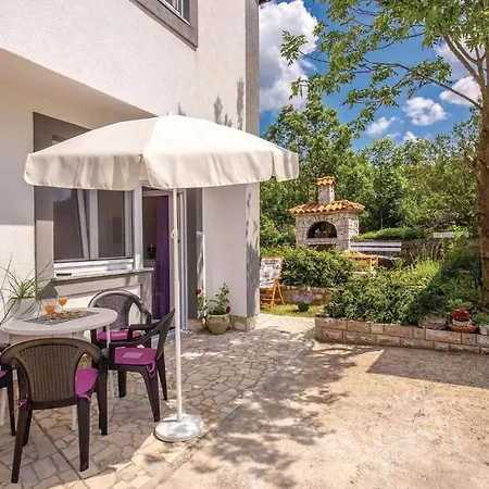 2 Bedroom Lovely In