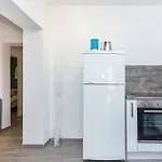 2 Bedroom Cozy In Apartment *