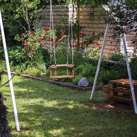 Appartement 2 Bedroom Cozy In