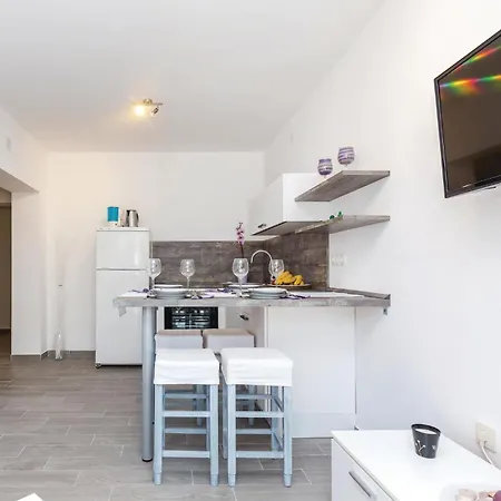 Appartement 2 Bedroom Cozy In